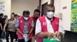 Para terdakwa kasus korupsi pengadaan alat praktik SMK di Dinas Pendidikan Provinsi Jambi 2021-2023, sidang di Pengadilan Tipikor Jambi. 