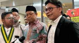 Perkumpulan Ormas Islam usai laporkan Ade Armando, Permadi Arya, dan Grace Natali terkait ujaran kebencian dan penghasutan di Bareskrim Polri, Jakarta, Senin (4/5/2026). Foto: Rayyan Farhansyah/kumparan