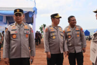 Asisten Kapolri Bidang SDM sekaligus Kepala Satgas Ketahanan Pangan Polri Irjen Anwar (kiri)(Dokumentasi Humas Polri.)