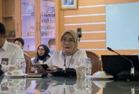 Direktur Jenderal Guru dan Tenaga Kependidikan (GTK) Kemendikdasmen Nunuk Suryani dalam konferensi pers di Kantor Kemendikdasmen, Jakarta Pusat, Senin (11/5/2026).(KOMPAS.com/FIRDA JANATI)