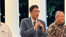 Menkeu Purbaya Yudhi Sadewa dalam jumpa pers di Istana, Jakarta, Selasa (5/5/2026) malam.