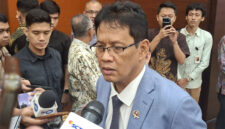 Menteri Keuangan Purbaya Yudhi Sadewa kepada media di Kemenkeu, Jakarta, Selasa (19/5/2026).(KOMPAS.com/DEBRINATA RIZKY)