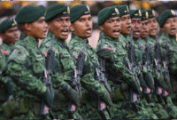 Ilustrasi TNI AD. Sejumlah prajurit Komando Cadangan Strategis Angkatan Darat (Kostrad) TNI AD melaksanakan defile dalam upacara HUT ke-65 Kostrad di Markas Divisi Infanteri (Madivif) 1 Kostrad, Cilodong, Kota Depok, Jawa Barat, Jumat (6/3/2026).(ANTARA/Aditya Pradana putra)