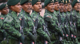 Ilustrasi TNI AD. Sejumlah prajurit Komando Cadangan Strategis Angkatan Darat (Kostrad) TNI AD melaksanakan defile dalam upacara HUT ke-65 Kostrad di Markas Divisi Infanteri (Madivif) 1 Kostrad, Cilodong, Kota Depok, Jawa Barat, Jumat (6/3/2026).(ANTARA/Aditya Pradana putra)