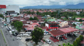 Antrean BBM subsidi jenis solar mengular di Kota Padang Sumatera Barat, beberapa waktu lalu. Antrean ini informasinya kembali terjadi beberapa waktu belakang di Pasaman, Solok dan Sijunjung.(Rahmat Panji (Kompas.com))