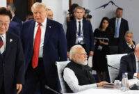 Presiden AS, Donald Trump, berada di antara sejumlah petinggi negara yang menghadiri KTT G7 di Perancis, Rabu (17/6/2026). (AFP/GETTY IMAGES melalui BBC INDONESIA)
