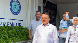 Kepala Staf Kepresidenan (KSP) Jenderal TNI (Purn) Dudung Abdurachman saat hadir di Dapur SPPG Sawojajar, Kecamatan Kedungkandang, Kota Malang, pada Jumat (12/6/2026).(KOMPAS.com/ PUTU AYU PRATAMA SUGIYO)
