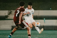 Aksi kapten Timnas U17 Indonesia, Mathew Baker, pada laga Piala Asia U17 2026 Timnas U17 Indonesia vs Qatar di Lapangan A King Abdullah Sports City, Jeddah, Arab Saudi, Sabtu (9/5/2026) pukul 23.30 WIB.(PSSI)