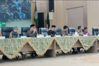 Wali Kota Jambi Maulana saat dialog publik bersama masyarakat di Aula Griya Mayang, Kota Jambi, Sabtu (13/6/2026) (KOMPAS.com/KURNIA SANDI)
