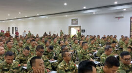 Ratusan calon manajer Koperasi Desa/Kelurahan Merah Putih (KDKMP) saag mengikuti Latsarmil di Brigif 1 Marinir, Cilandak, Jakarta Selatan, Kamis (25/6/2026).