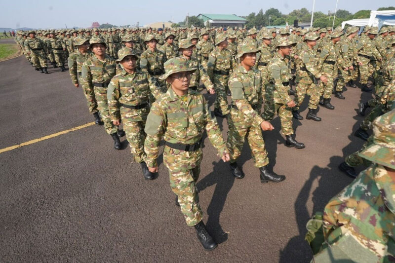 Sejumlah calon pengelola Koperasi Desa/Kelurahan Merah Putih (KDKMP) dan calon pengelola Kampung Nelayan Merah Putih (KNMP) yang akan mengikuti Latihan Dasar Kemiliteran (Latsarmil) Komponen Cadangan (Komcad). (DOK. Setjen Infohan Kemhan)