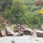 Material longsor di Lembah Anai, Sumbar.