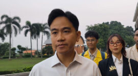 Wakil Presiden Gibran Rakabuming Raka memberikan keterangan pers di Pangkalan Udara Halim Perdanakusuma, Jakarta, Kamis (18/6/2026), sebelum kunjungan kerja ke Nusa Tenggara Timur, Gorontalo, dan Papua.