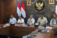 Menteri Koordinator Bidang Pangan Zulkifli Hasan (Zulhas) menggelar rapat koordinasi bersama kementerian teknis terkait di kantornya, Jakarta, Selasa (9/6/2026). (KOMPAS.com/Syakirun Ni'am)
