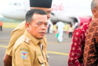 Gubernur Jambi, Al Haris hadir langsung menyaksikan seremonial pendaratan dan penerbangan perdana maskapai Batik Air yang membuka rute langsung Jakarta-Muara Bungo (CGK - BUU) di Bandara Muara Bungo pada Senin (15/06/2026). 