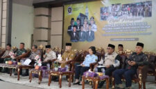 PPIH Provinsi Jambi melarang keluarga menjemput langsung jemaah haji di Asrama Haji Jambi untuk menjaga ketertiban proses pemulangan.Hal ini disampaikan dalam rapat kepulangan jemaah haji, Selasa (9/6/2026).