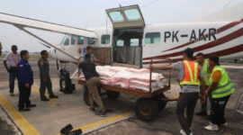 Persiapan operasi modifikasi cuaca oleh pesawat BNPB di Provinsi Riau dengan menyemai garam di awan yang potensial. ANTARA/HO-Pemprov Riau.(Pemprov Riau)