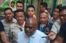 Menteri Hak Asasi Manusia (HAM) Natalius Pigai sebut siaran langsung terhadap proses persidangan yang belum berkekuatan hukum tetap atau inkrah dapat dikategorikan sebagai pelanggaran(KOMPAS.com/NICHOLAS RYAN ADITYA)