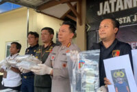PENYELUNDUPAN LOBSTER-Polresta Jambi menggagalkan penyelundupan 47.872 benih bening lobster dan mengamankan dua pelaku dengan potensi kerugian negara mencapai Rp7,1 miliar.