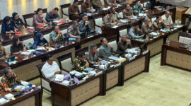 Wakil Ketua Umum Perbanas Nixon LP Napitupulu saat RDPU dengan Komisi XI DPR RI di Gedung DPR, Jakarta, Selasa (2/6/2026).(KOMPAS.com/ISNA RIFKA SRI RAHAYU)