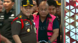 Dadan Hindayana eks Kepala BGN berompi merah jambu di Kejagung RI, 3 Juni 2026.(Kompas TV)