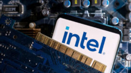 Ilustrasi logo Intel. Saham Intel melonjak hingga 28 persen pada pembukaan pasar Kamis (18/9/2025) setelah Nvidia mengumumkan akan membeli saham senilai 5 miliar dollar AS sebagai bagian dari kemitraan kedua perusahaan pembuat chip itu. (Reuters)