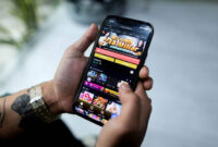 Tampilan layar judi online pada gawai.