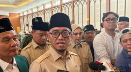 Wakil Menteri Haji dan Umrah (Wamenhaj) RI Dahnil Anzar Simanjuntak saat ditemui di Asrama Haji Jakarta, Pondok Gede, Rabu (8/7/2026).(KOMPAS.com/FIRDA JANATI)
