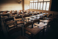 Ilustrasi Pendidikan. Sebanyak 63 jabatan kepala sekolah untuk jenjang Sekolah Dasar (SD) dan Sekolah Menengah Pertama (SMP) di Kabupaten Trenggalek, Jawa Timur, hingga saat ini masih mengalami kekosongan.(DOK. SHUTTERSTOCK)