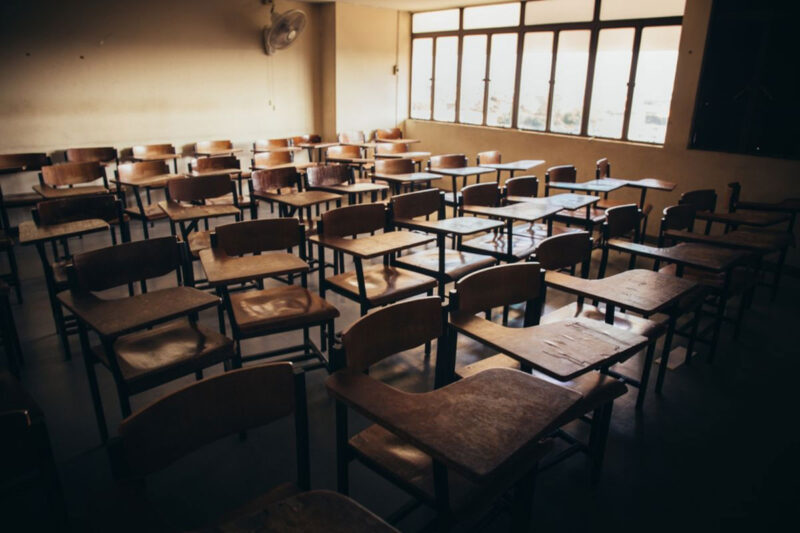 Ilustrasi Pendidikan. Sebanyak 63 jabatan kepala sekolah untuk jenjang Sekolah Dasar (SD) dan Sekolah Menengah Pertama (SMP) di Kabupaten Trenggalek, Jawa Timur, hingga saat ini masih mengalami kekosongan.(DOK. SHUTTERSTOCK)