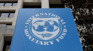 Gedung markas Dana Moneter Internasional (IMF) terlihat jelang pertemuan musim semi IMF/Bank Dunia di Washington, AS, pada Senin (8/4/2019).(REUTERS/Yuri Gripas/File Photo)
