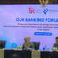 Ketua Dewan Komisioner OJK Friderica Widyasari Dewi, Menteri Komunikasi dan Digital Meutya Hafid, dan Kepala Eksekutif Pengawas Perbankan OJK Dian Ediana Rae dalam acara OJK Banking Forum 2026 di Menara Radius Prawiro, Jakarta, Selasa (14/7/2026).(KOMPAS.com/ISNA RIFKA SRI RAHAYU)