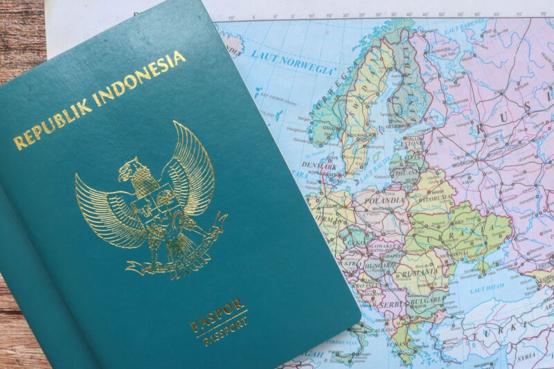 Ilustrasi paspor Indonesia(DOK. SHUTTERSTOCK)
