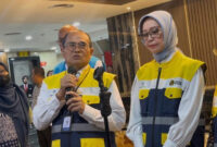 Kepala BPH Migas Wahyudi Anas (kiri) dan Anggota Komite BPH Migas Erika Retnowati (kanan) saat ditemui di Kantor BPH Migas, Jakarta, Selasa (31/3/2026). (KOMPAS.com/YOHANA ARTHA ULY)
