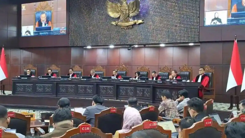 Tiga kepala sekolah dihadirkan sebagai saksi oleh pemerintah dalam sidang uji materi terkait penggunaan anggaran pendidikan untuk program Makan Bergizi Gratis (MBG) di Mahkamah Konstitusi (MK), Rabu (1/7/2026).
