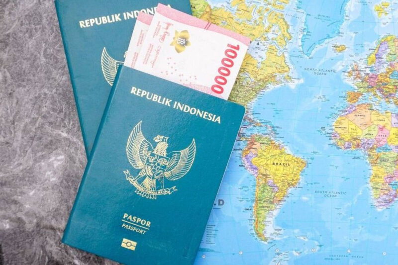 Paspor Indonesia. Paspor Indonesia Bisa Akses 88 Negara Tanpa Urus Visa, Ini Daftarnya(canva.com)
