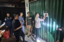 Dinas Perdagangan Kota Padang melalui Unit Pelaksana Teknis Daerah (UPTD) Pasar Raya mengambil langkah tegas demi menegakkan kedisiplinan wajib retribusi dan menata kawasan perdagangan kota.(Rahmat Panji (Kompas.com))