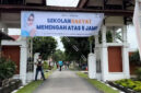 gerbang sekolah rakyat jambi