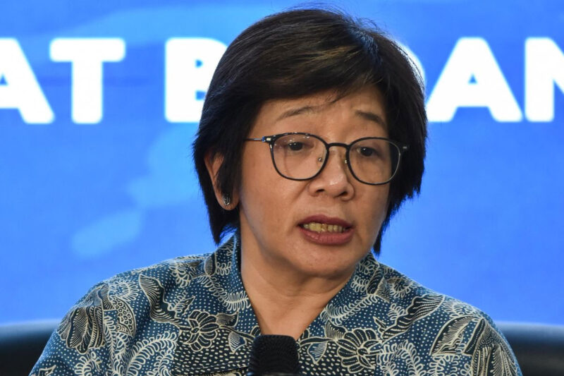 Wakil Kepala Badan Gizi Nasional (BGN) Agustina Arumsari merespons soal kebutuhan anggaran program Makan Bergizi Gratis (MBG) akan turun menjadi Rp 175 triliun pada 2027 mendatang.(FAH)
