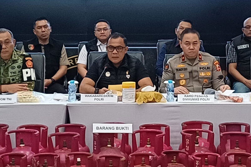 Wakil Bareskrim Polri Irjen Pol Nunung Syaifuddin dalam jumpa pers di Bareskrim Polri, Selasa (21/4/2026).(KOMPAS.com/BAHARUDIN AL FARISI)
