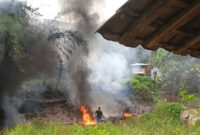 Kondisi kebakaran tempat penampungan minyak mentah di Desa Gandu, Kecamatan Bogorejo, Kabupaten Blora, Jawa Tengah, Selasa (6/1/2026)(Dok. Warga)
