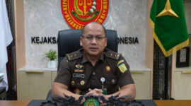 Kepala Pusat Penerangan Hukum (Kapuspenkum) Kejaksaan Agung, Anang Supriatna, ketika memberikan keterangan terkait perkembangan kasus bekas Jaksa Agung Muda Tindak Pidana Khusus, Febrie Adriansyah.(Dokumentasi Kejaksaan Agung.)
