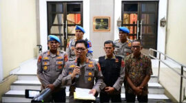 Kabid Humas Polda Jambi Kombes Pol Erlan Munaji saat memberikan keterangan pers, Jumat (7/8/2026) malam