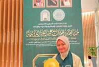 Hafizah asal Jawa Timur, Fehima Najaha Asy-Syarifah, berhasil menorehkan prestasi membanggakan dengan meraih peringkat terbaik lima pada cabang Musabaqah Hifzhil Qur?an (MHQ) 15 Juz Putri dalam ajang Musabaqah Tilawatil Qur?an (MTQ) Internasional Raja Abdul Aziz ke-46 di Masjidil Haram, Arab Saudi.(jatim.kemenag.go.id)

