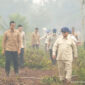 Tangkapan layar Presiden Prabowo Subianto saat meninjau salah satu titik lokasi kebakaran hutan dan lahan (karhutla) di Kalimantan Barat, Sabtu (22/8/2026).(Dokumentasi YouTube Sekretariat Presiden)
