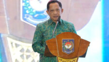 Menteri Dalam Negeri (Mendagri) Muhammad Tito Karnavian saat memberikan sambutan pada acara Apresiasi Pemerintah Daerah Berprestasi 2026 Batch II Regional Jawa-Bali di Bali Nusa Dua Convention Center, Kabupaten Badung, Bali, Jumat (28/8/2026).(dok. Humas Kementerian Dalam Negeri)