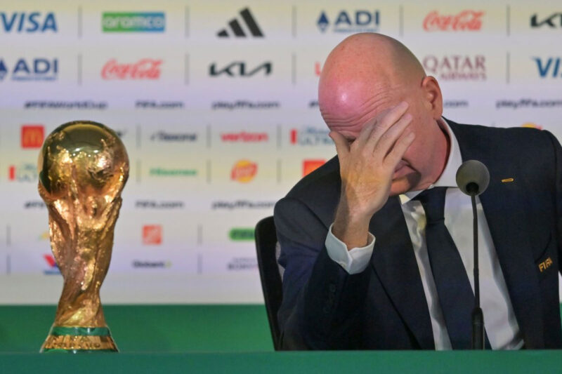Presiden FIFA Gianni Infantino menyampaikan keterangan kepada wartawan pada sehari menjelang pembukaan Piala Dunia 2026 di Stadion Azteca, Mexico City, Meksiko, Rabu (10/6/2026). Gianni mengapresiasi kesiapan pemerintah Meksiko dalam mempersiapkan Piala Dunia 2026 dan menanggapi sejumlah isu yang berkembang seperti keikutsertaan Timnas Iran hingga persoalan VISA.(ANTARA FOTO/Aditya Pradana Putra)