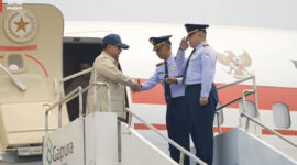 Presiden Prabowo Subianto tiba di Pontianak, Kalimantan Barat, Sabtu (22/8/2026), untuk meninjau penanganan kebakaran hutan dan lahan (karhutla) di Kalimantan.(YouTube.com/Sekretariat Presiden)
