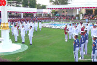 Paskibraka membentuk formasi 80 pada upacara penurunan bendera di HUT ke-80 RI di Istana. (Presiden Sekretariat YouTube) (Presiden Sekretariat YouTube)
