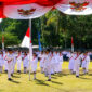 Upacara pengibaran bendera dalam rangka memperingati Hari Ulang Tahun (HUT) ke-81 Kemerdekaan Republik Indonesia di Kecamatan Kota Komba, Kabupaten Manggarai Timur, Nusa Tenggara Timur (NTT), Senin (17/8/2026) pagi.(KOMPAS.com/Markus Makur)
